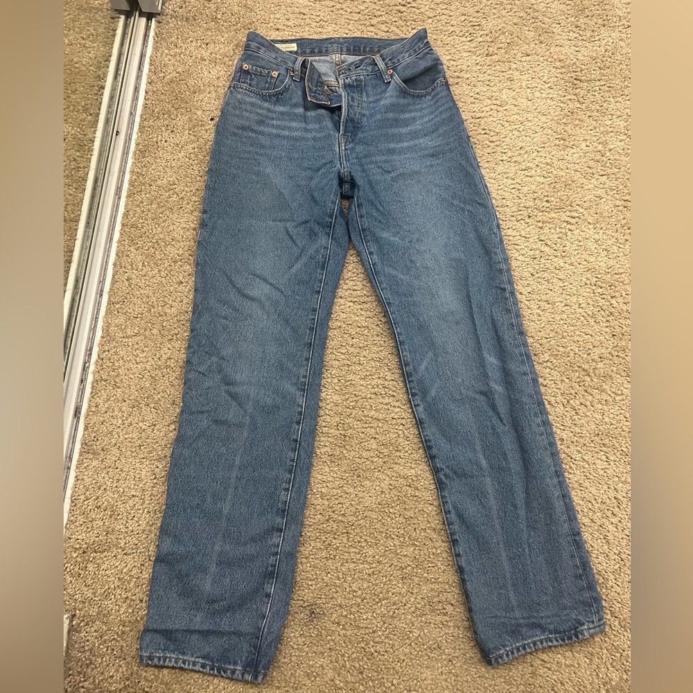 Levi’s 501 ‘90s jeans